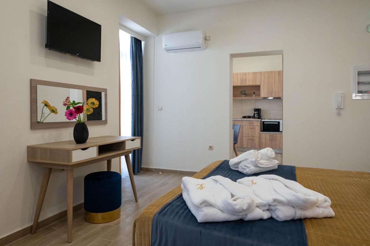 Kalypso Apartments Kalamata Exterior photo